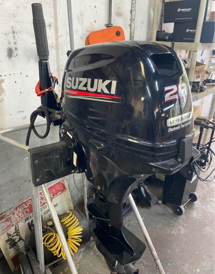 20HP SUZUKI - Image 1
