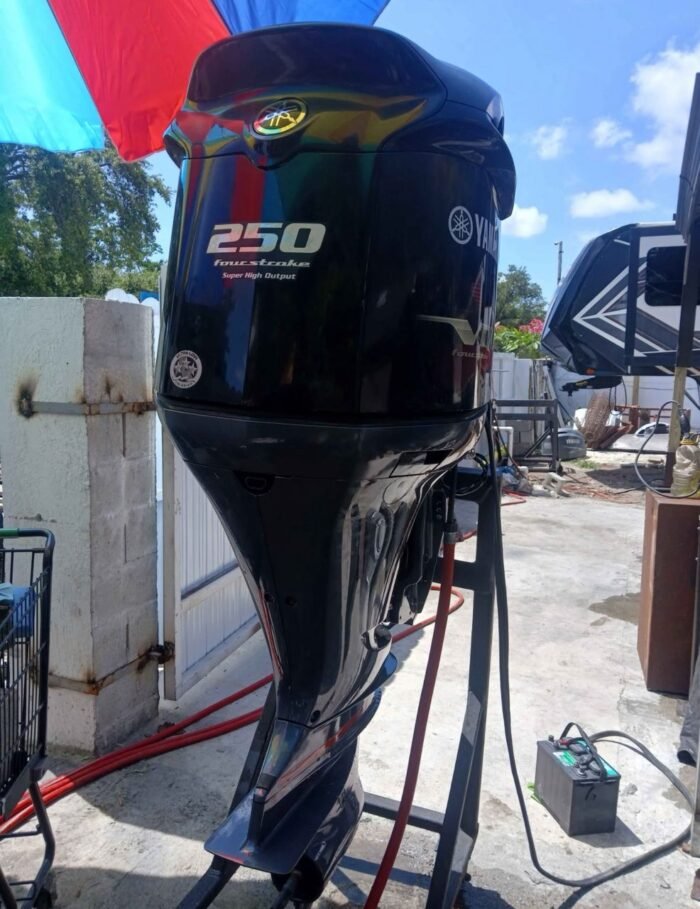 250HP VMAX YAMAHA - Image 3